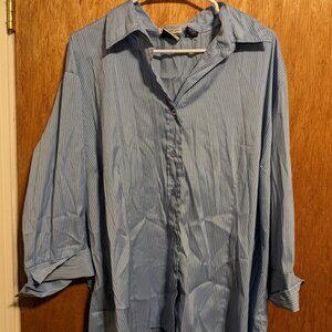 DCC Woman Vintage Light Blue and White Pin Striped Button Up Dress Shirt